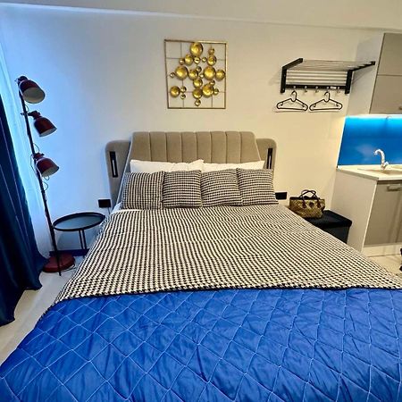 Voulis 45 Plaka Suite By Zeussuites Athens Exterior photo
